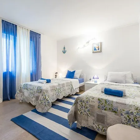 Apartman With A Swimming Pool
